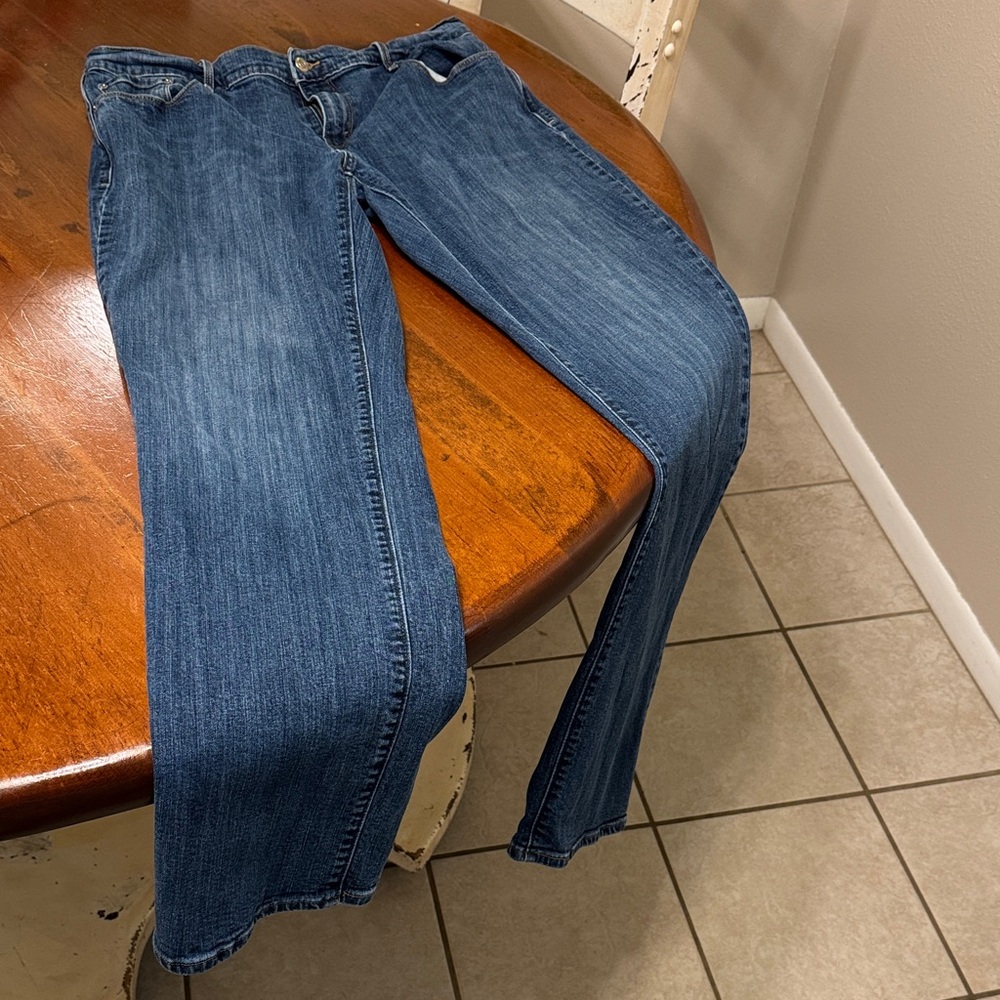 Levi’s women’s 505 straight jeans - 32x34 / 14 Long